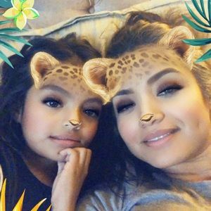 Meet your Posher, Claudia